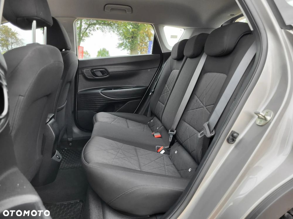 Hyundai Bayon 1.2 Smart - 12