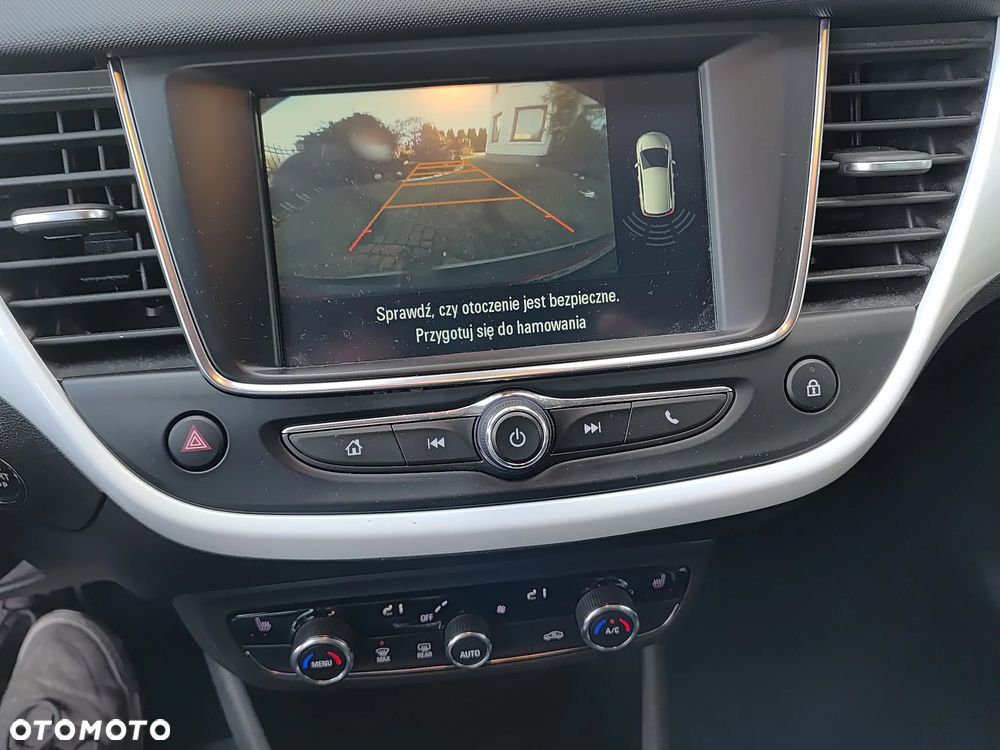 Opel Crossland X - 20