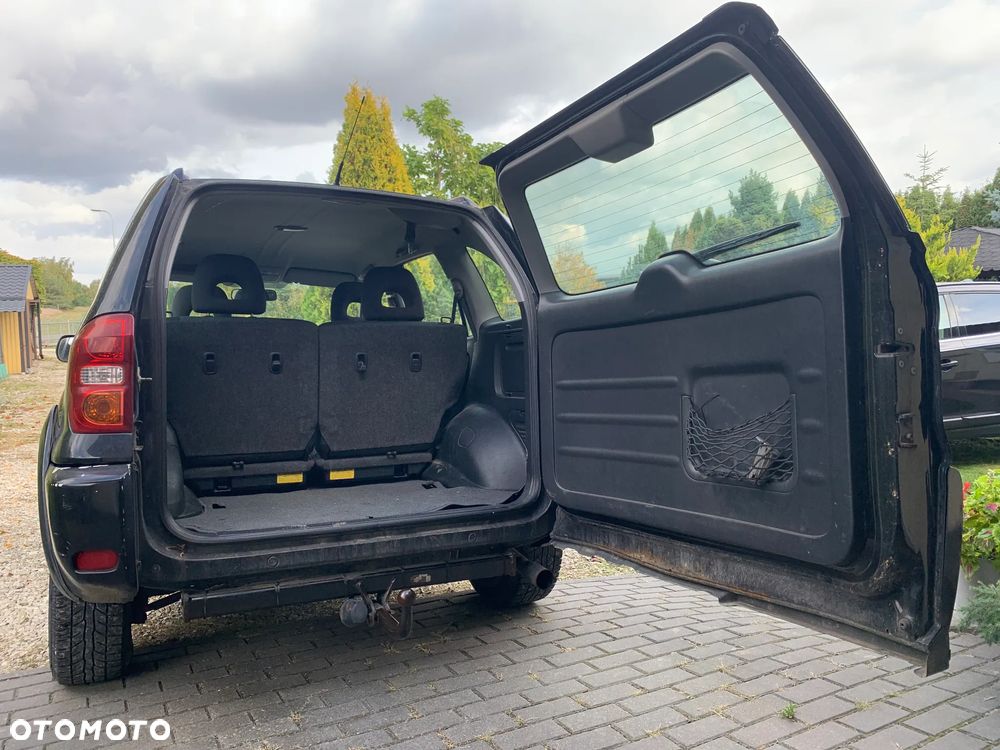 Toyota RAV4 - 11