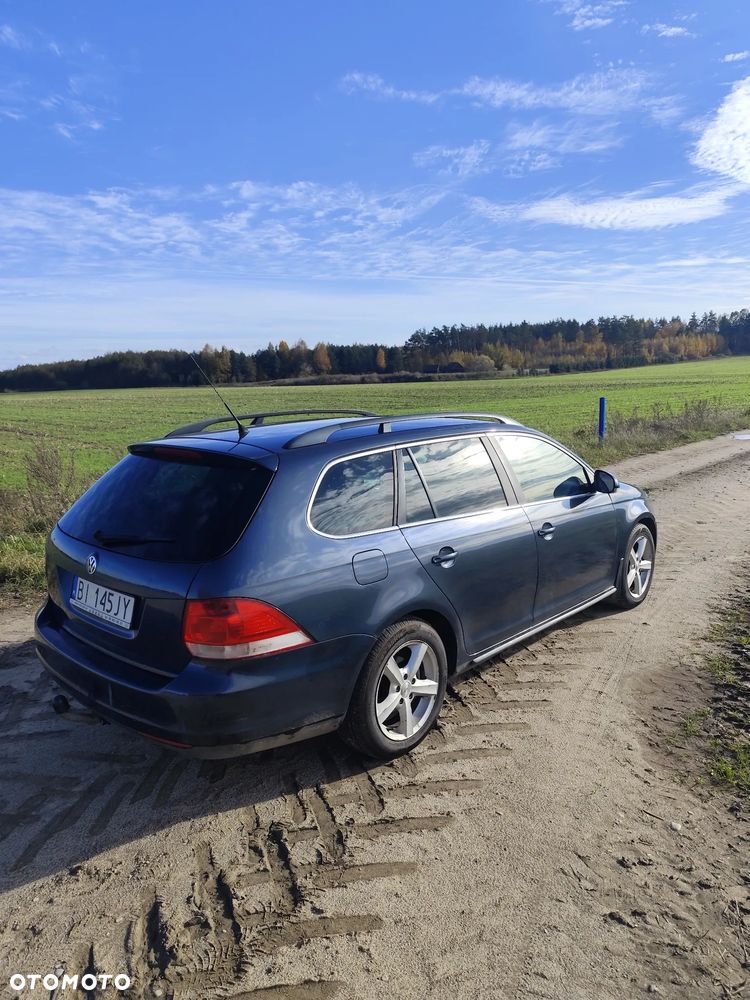 Volkswagen Golf - 5