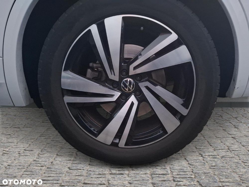 Volkswagen Touareg - 34