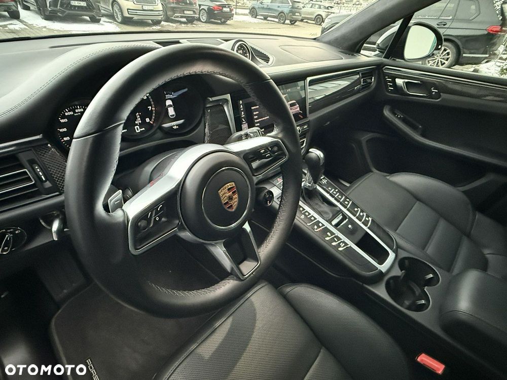 Porsche Macan - 17