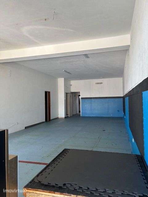 Loja com 120 m2 próxima ao centro da Maia. - Grande imagem: 3/6