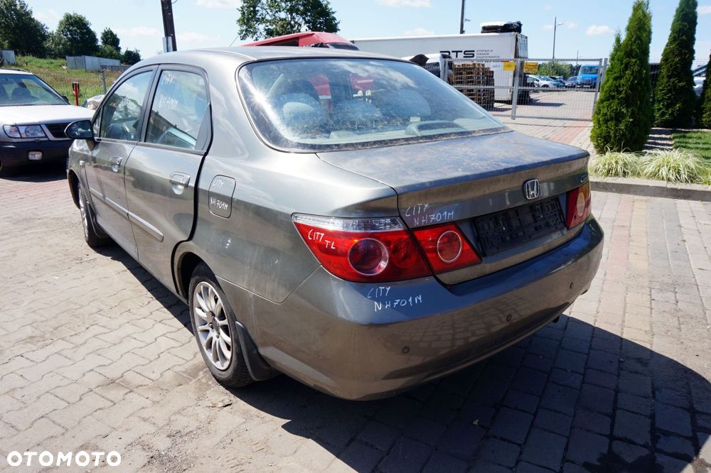 HONDA CITY IV 2007 NH701M 1.4 8V L13A8 82KM BEŻOWY na części - 3