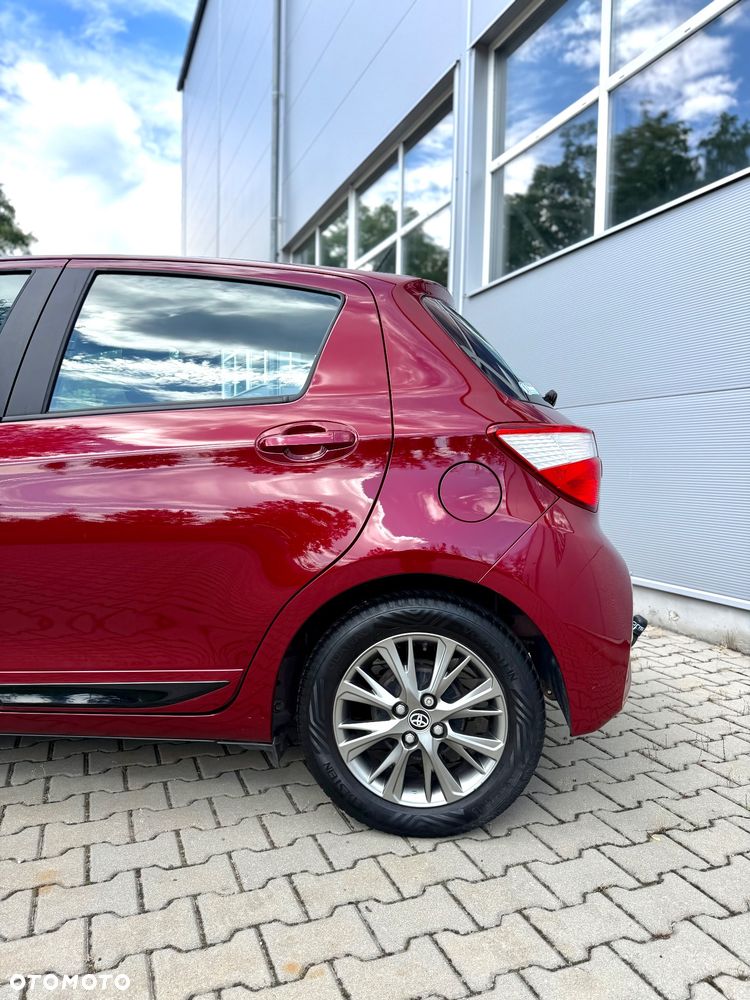 Toyota Yaris 1.5 Dynamic - 24