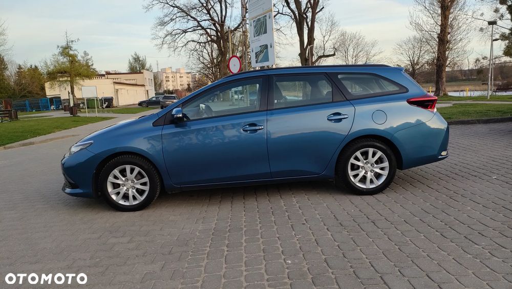 Toyota Auris 1.33 Dual-VVT-i Comfort - 16