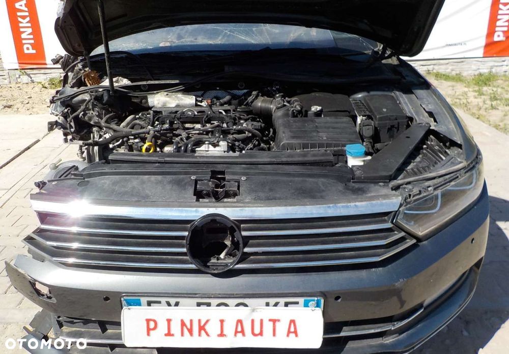 Volkswagen Passat Variant 1.6 TDI SCR DSG - 5