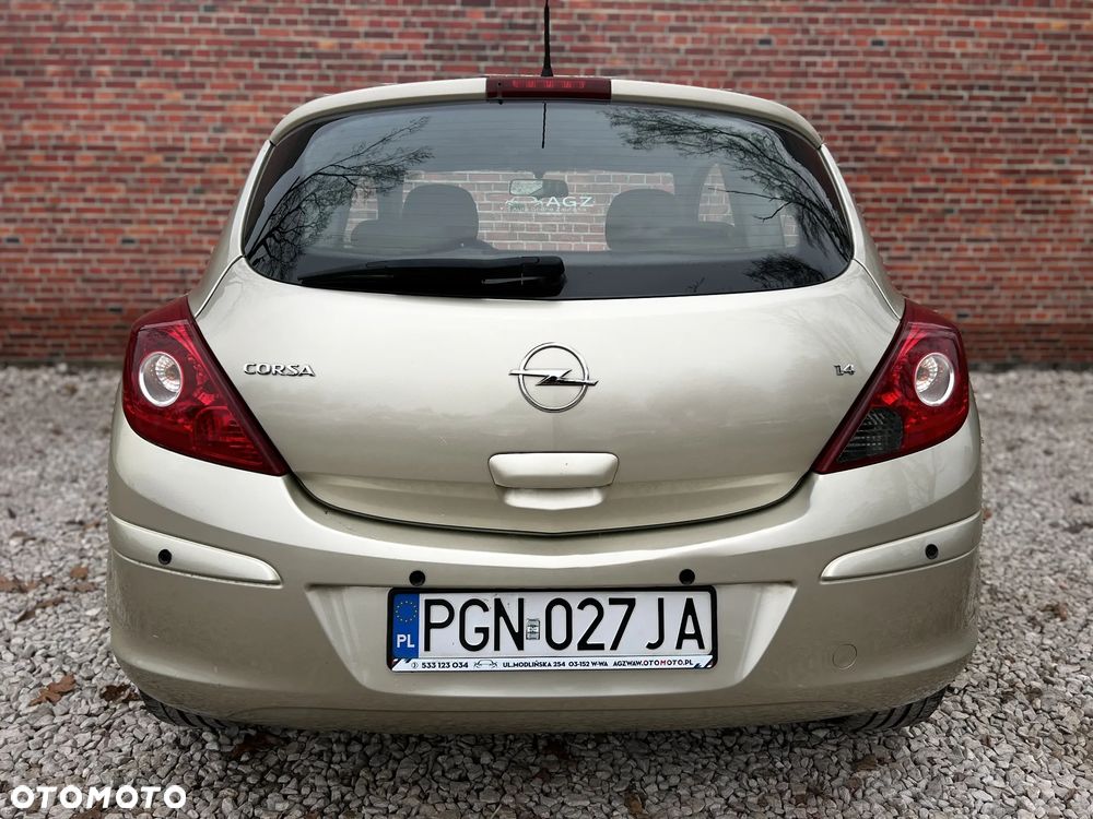 Opel Corsa 1.4 16V Enjoy - 24