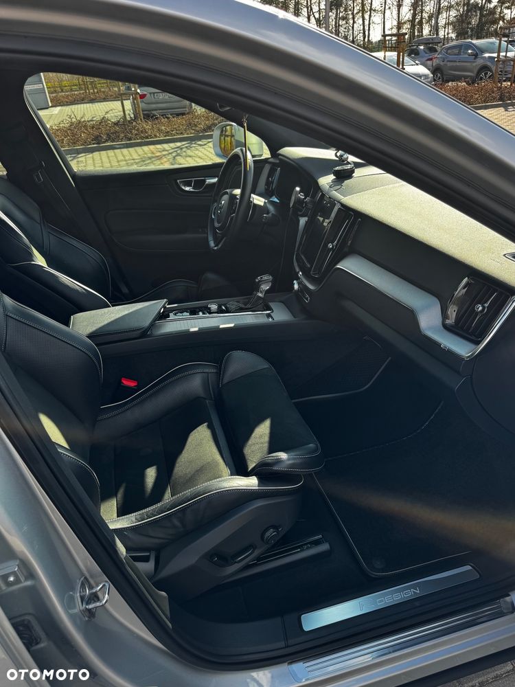 Volvo XC 60 T6 AWD R-Design - 14