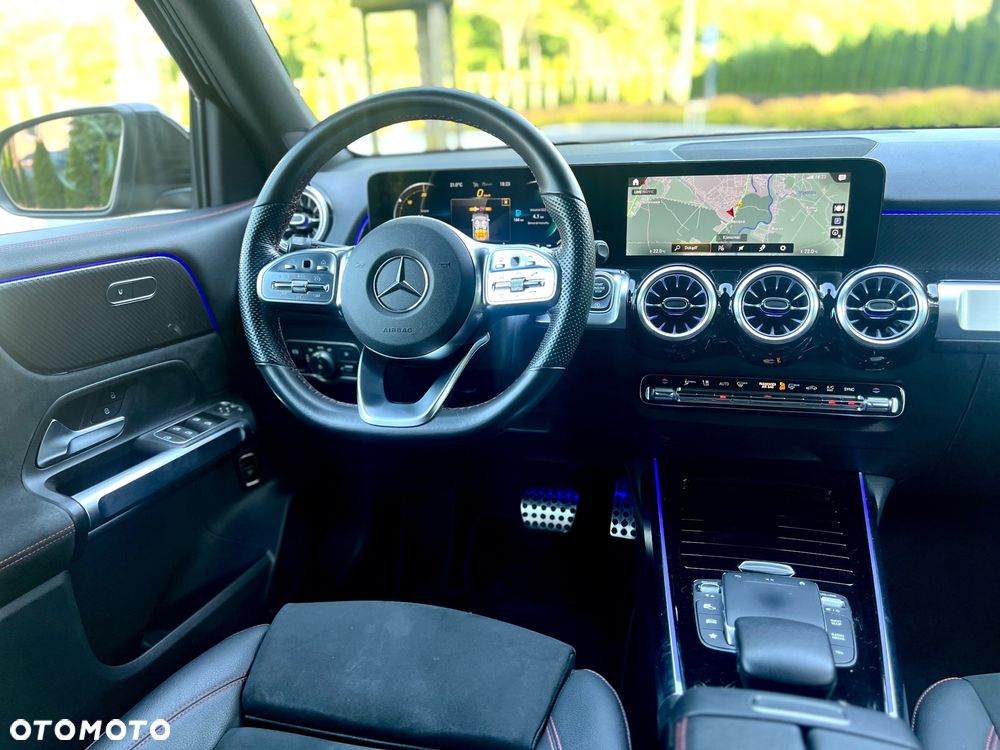 Mercedes-Benz GLB 200 d 4-Matic AMG Line 8G-DCT - 30