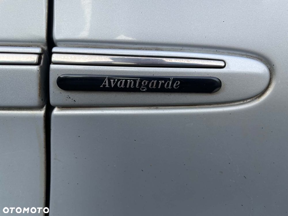 Mercedes-Benz Klasa E 220 CDI Automatik Avantgarde - 33