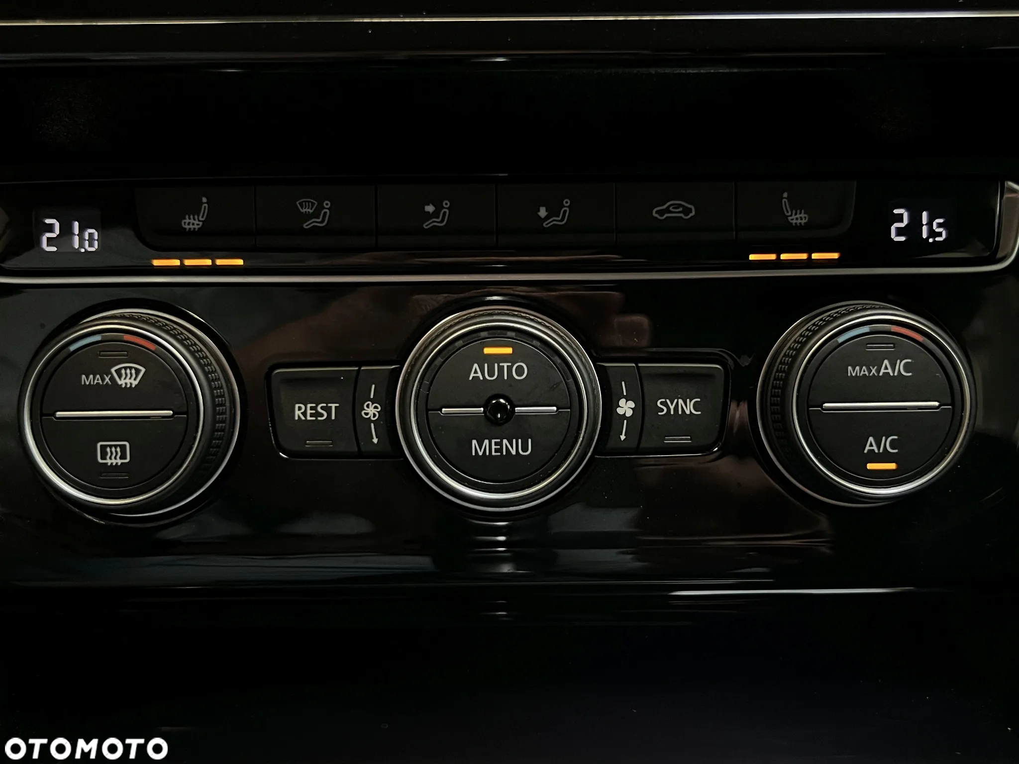 Volkswagen Arteon 2.0 TDI SCR DSG Elegance - 26