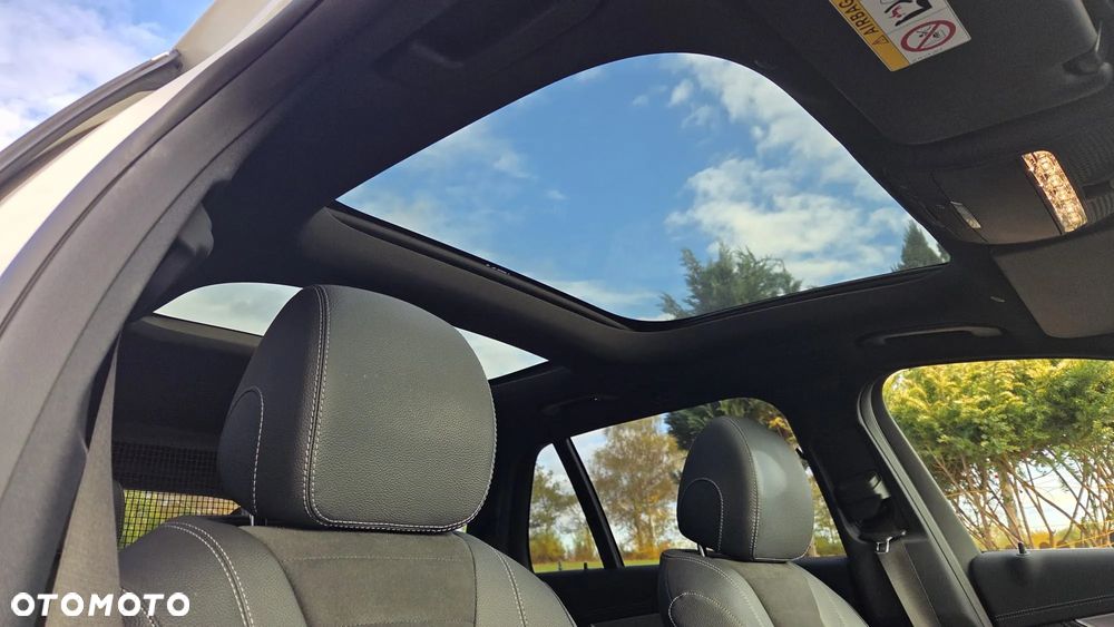 Mercedes-Benz Klasa E 220 d 4Matic T 9G-TRONIC AMG Line - 12