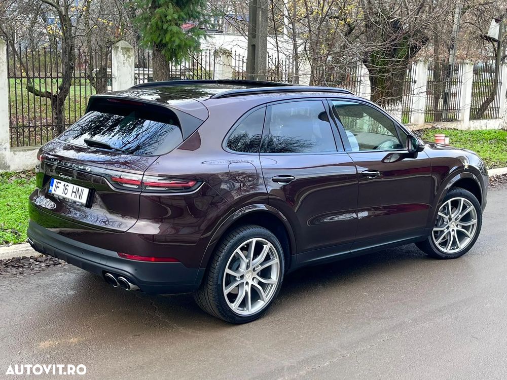 Porsche Cayenne - 15