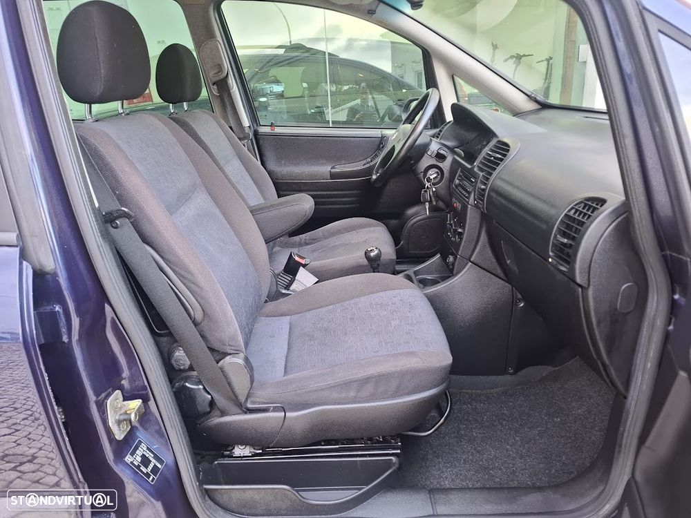 Opel Zafira 2.0 DTi Elegance - 33