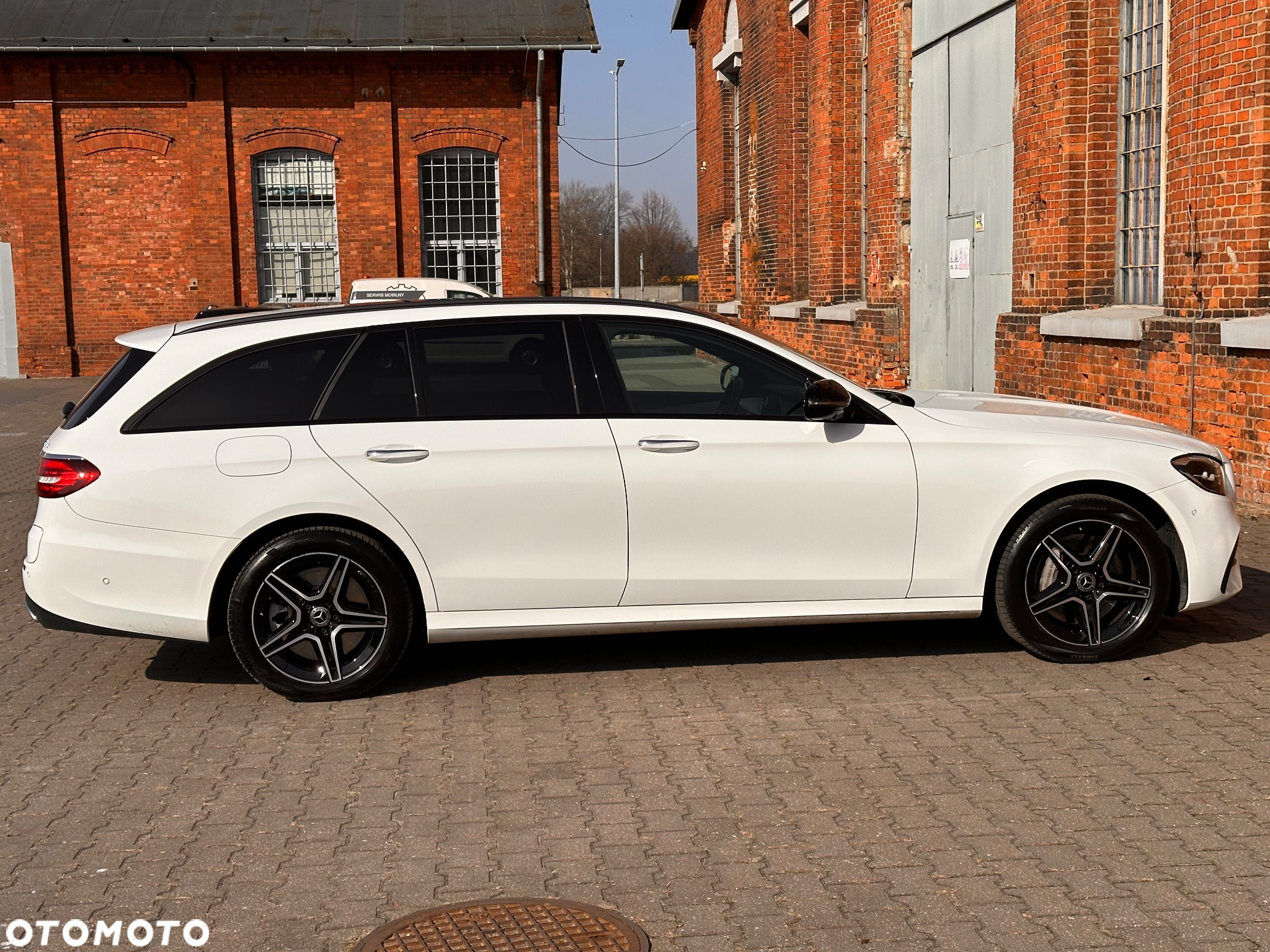 Mercedes-Benz Klasa E 300 de PHEV 4-Matic AMG 9G-Tronic - 9