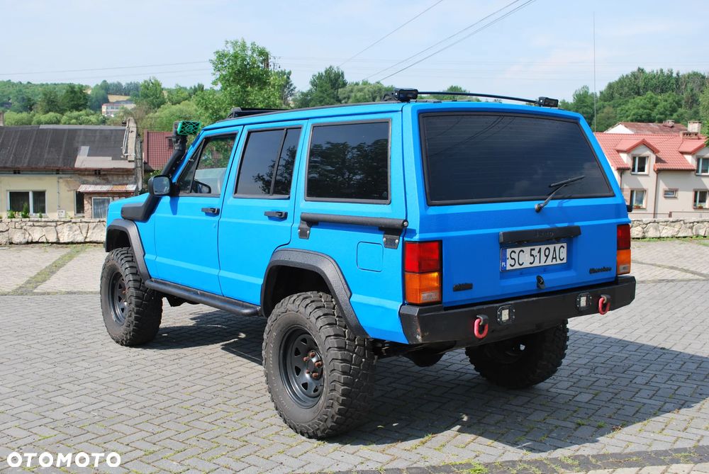 Jeep Cherokee - 7