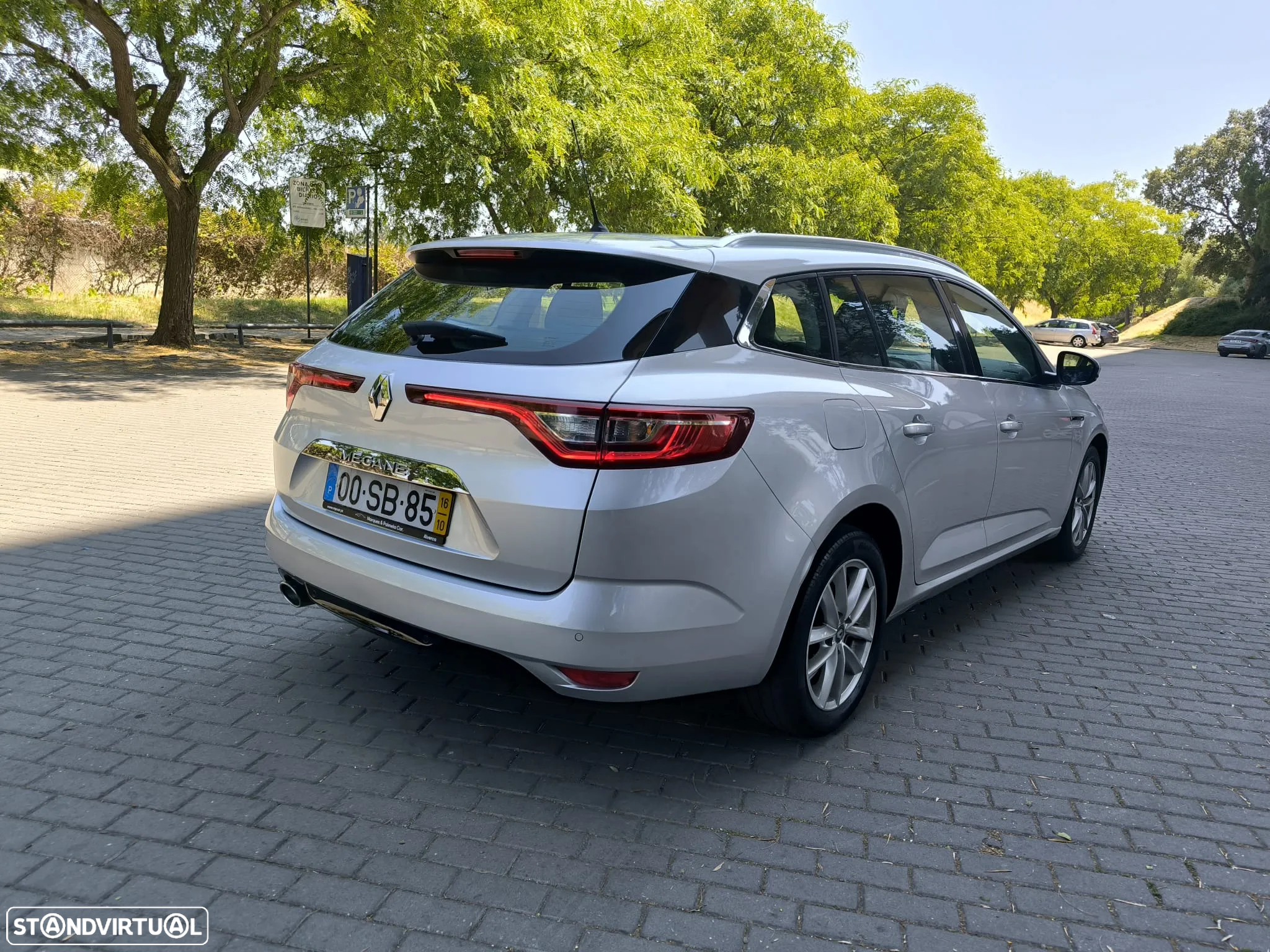 Renault Mégane Sport Tourer 1.5 dCi Intens - 12