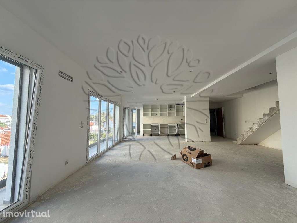 T2+2 centro Montijo com parqueamento e arrecadação - Grande imagem: 2/16