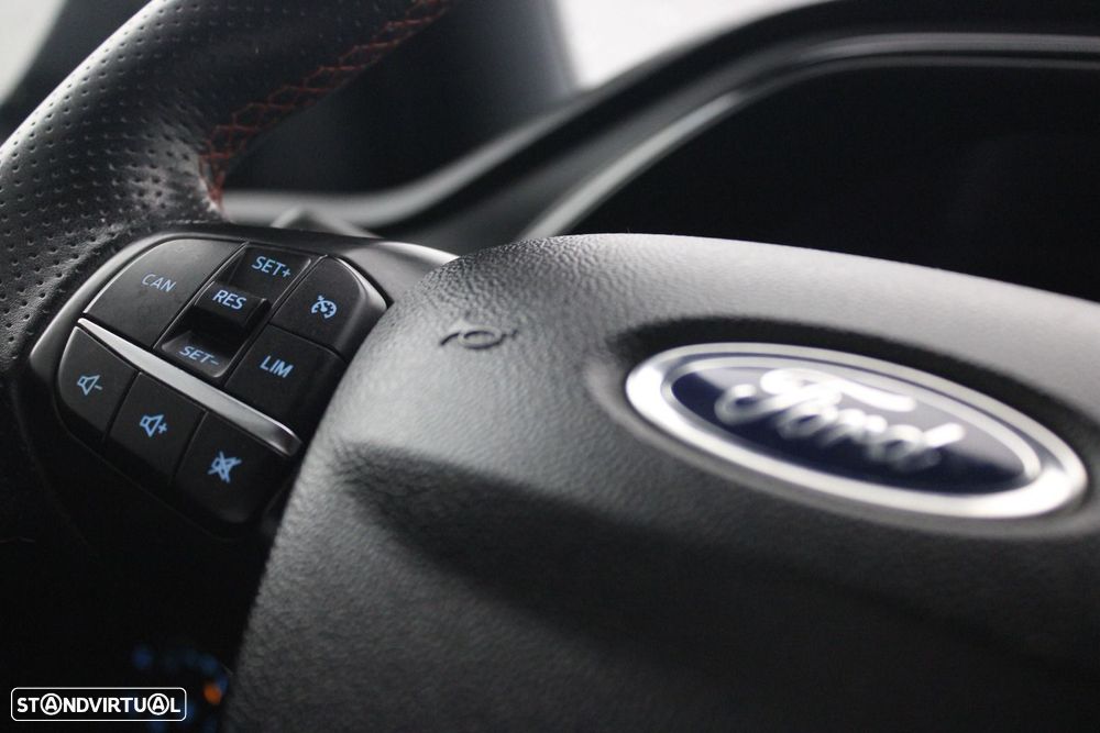 Ford Focus 1.0 EcoBoost ST-Line - 11