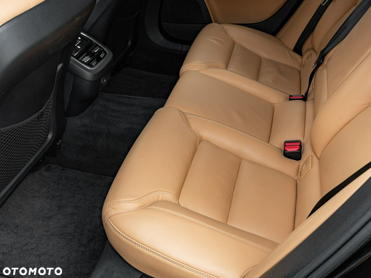 Volvo S90 - 28
