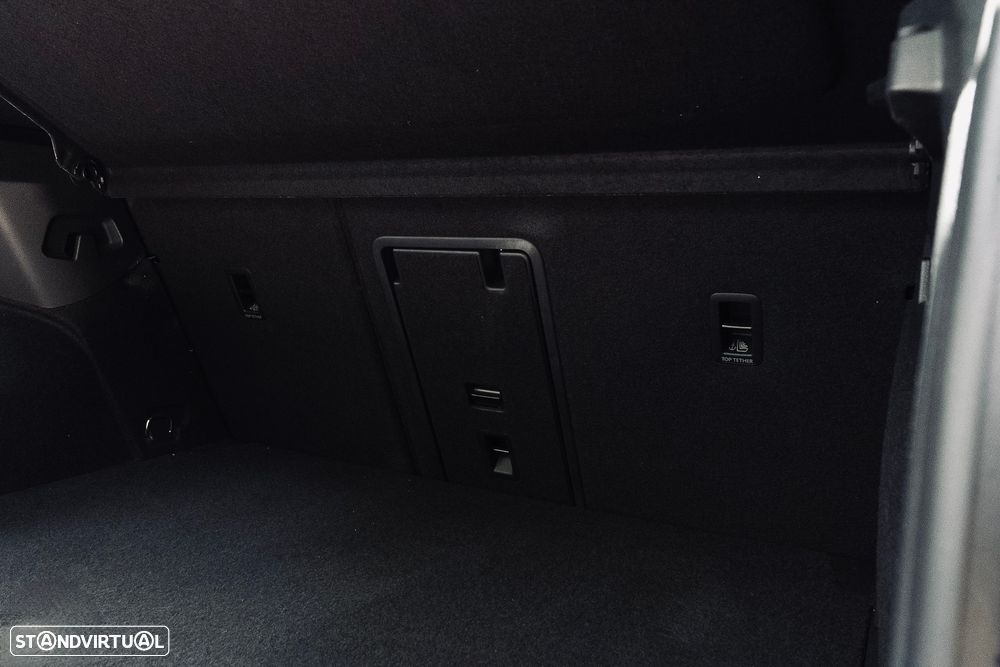 VW Golf 2.0 TSI R DSG - 29