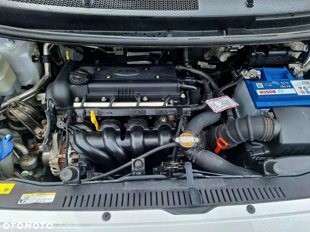 Kia Venga 1.6 M - 17