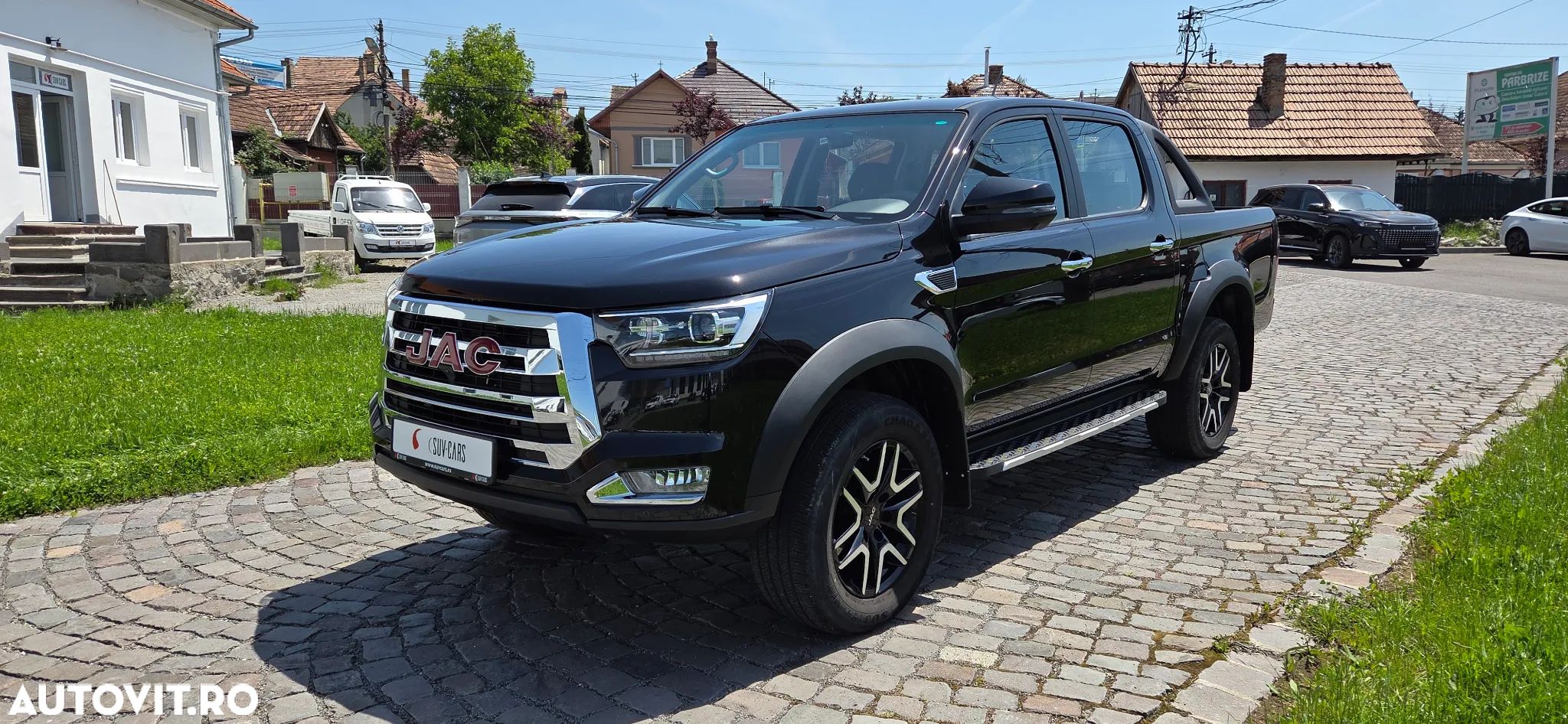 JAC T8 - 1