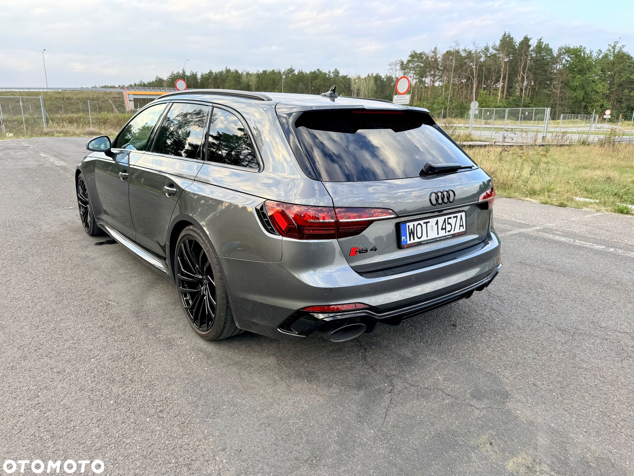 Audi RS4 Limousine - 6