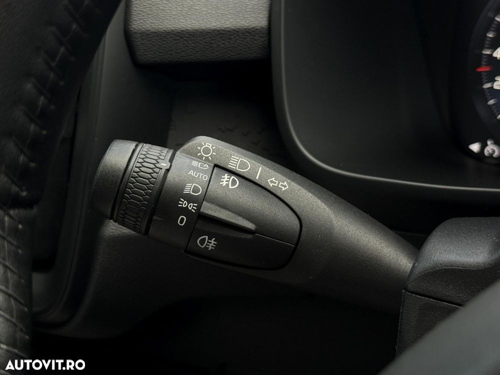 Volvo XC 40 - 22