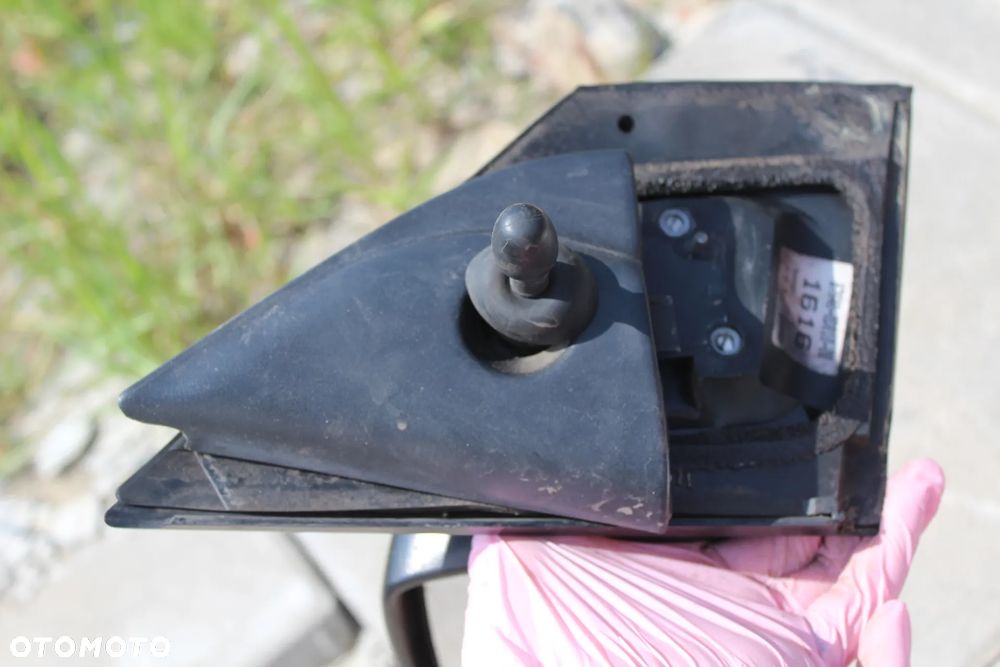 LUSTERKO LEWE YARIS I FRANCJA 3D MANUAL - 5