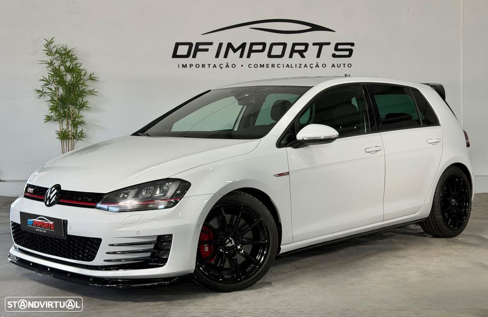 VW Golf GTI Performance BlueMotion DSG - 2