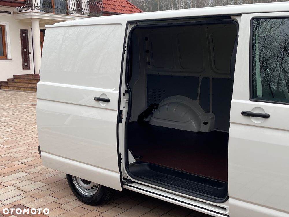 Volkswagen Transporter T6 - 20