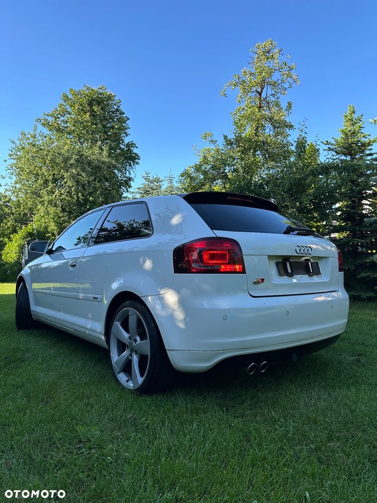 Audi A3 3-drzwiowe 1.6 S line Sportpaket (plus) - 2