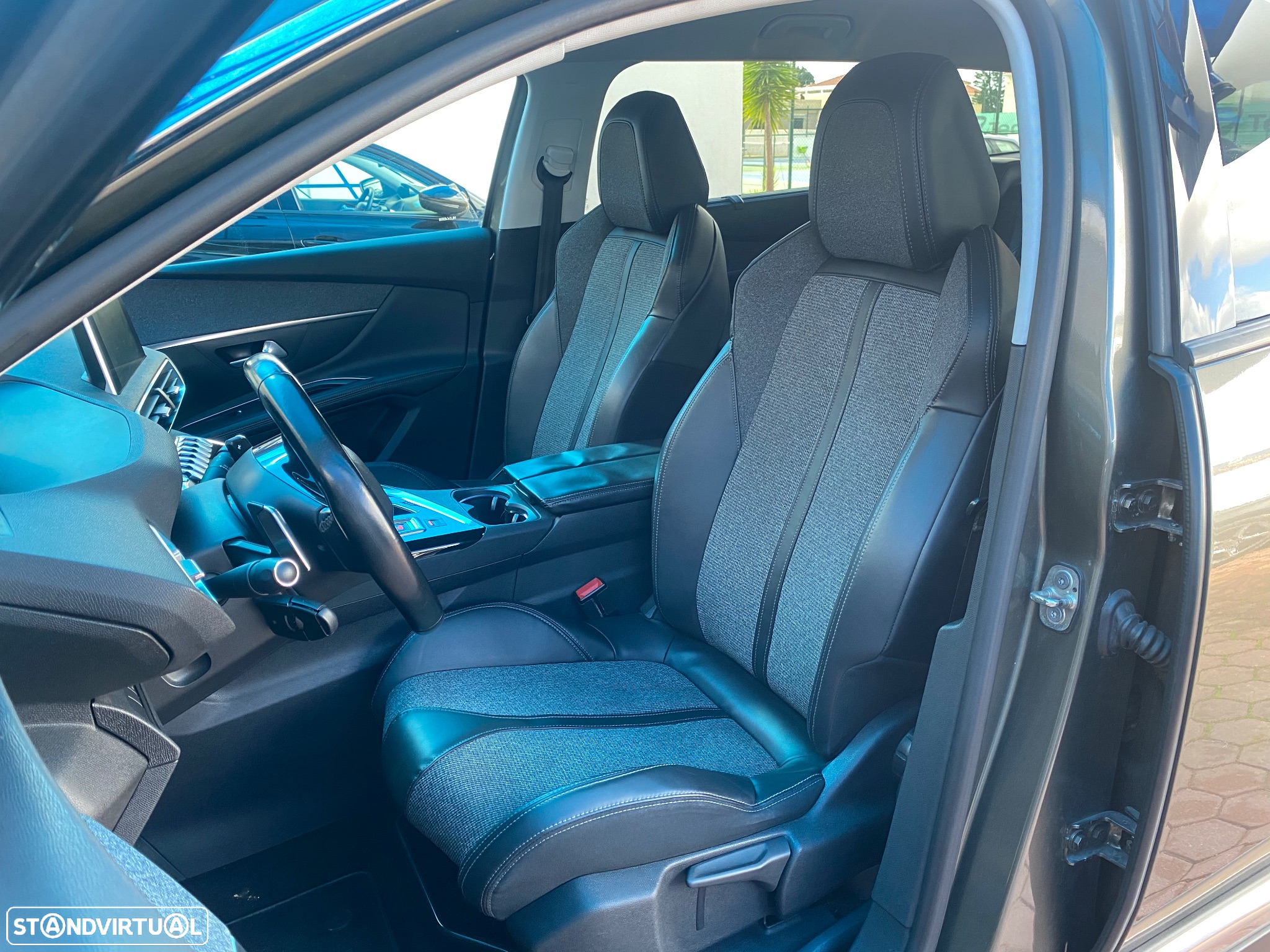 Peugeot 5008 1.6 BlueHDi Allure EAT6 J18 - 51
