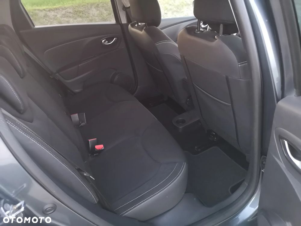Renault Clio TCe 90 Luxe - 26