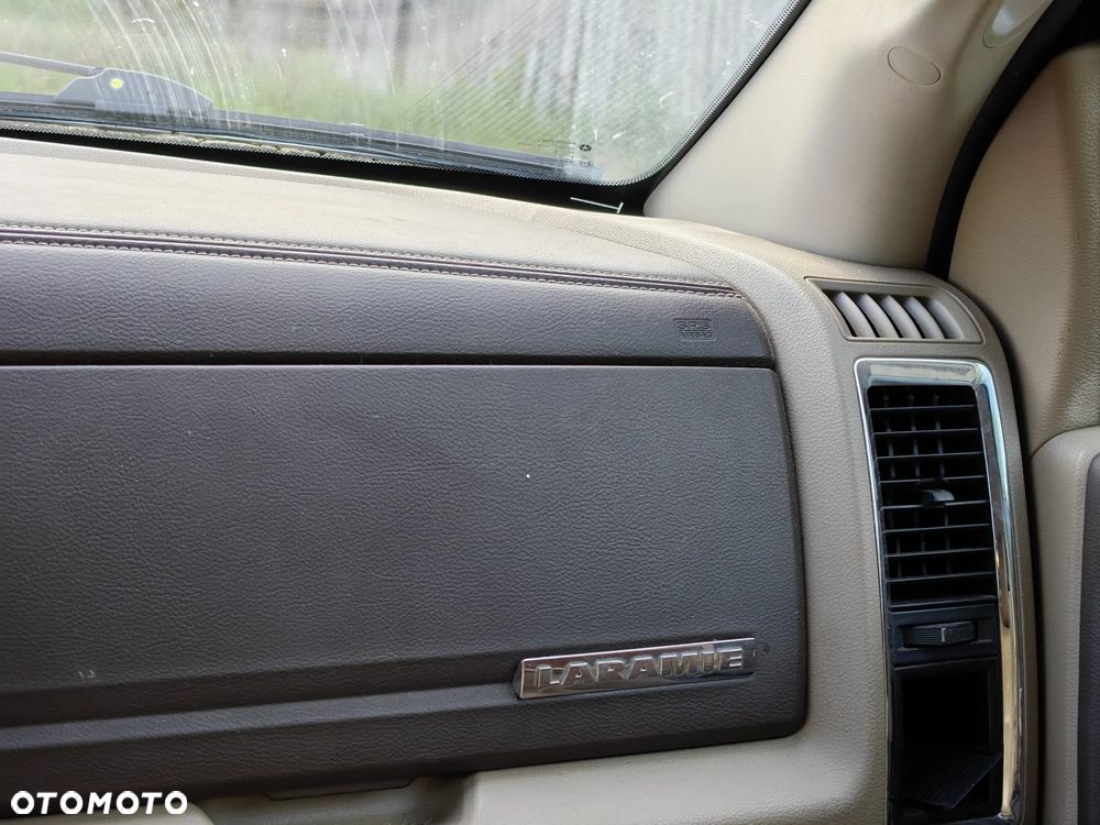 Dodge RAM 5.7 4x4 - 13
