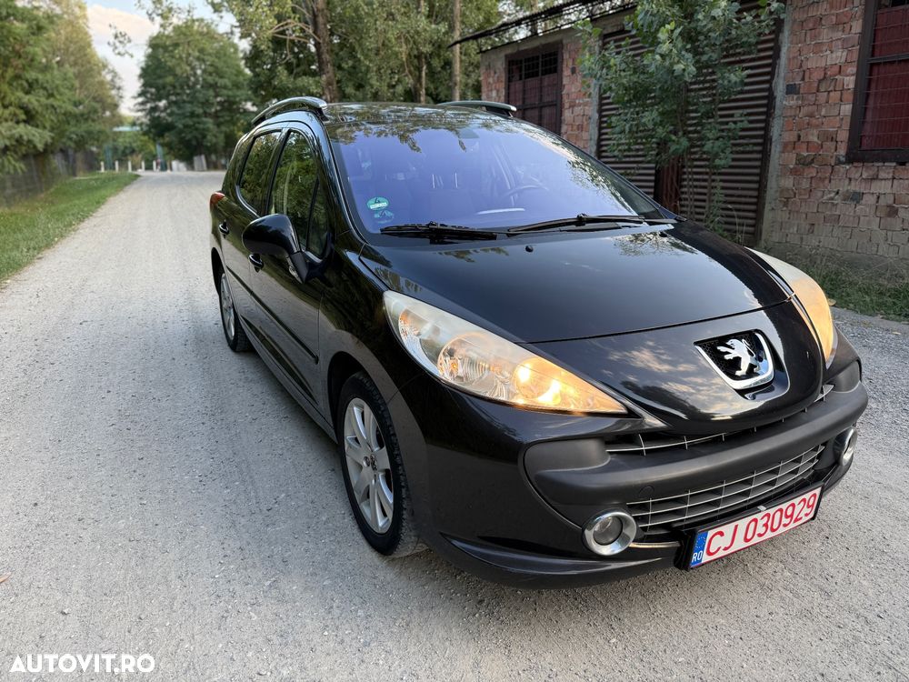 Peugeot 207 110 HDi FAP (Blue Lion) Sport - 2