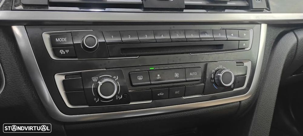 BMW 318 d Auto Line Luxury - 37