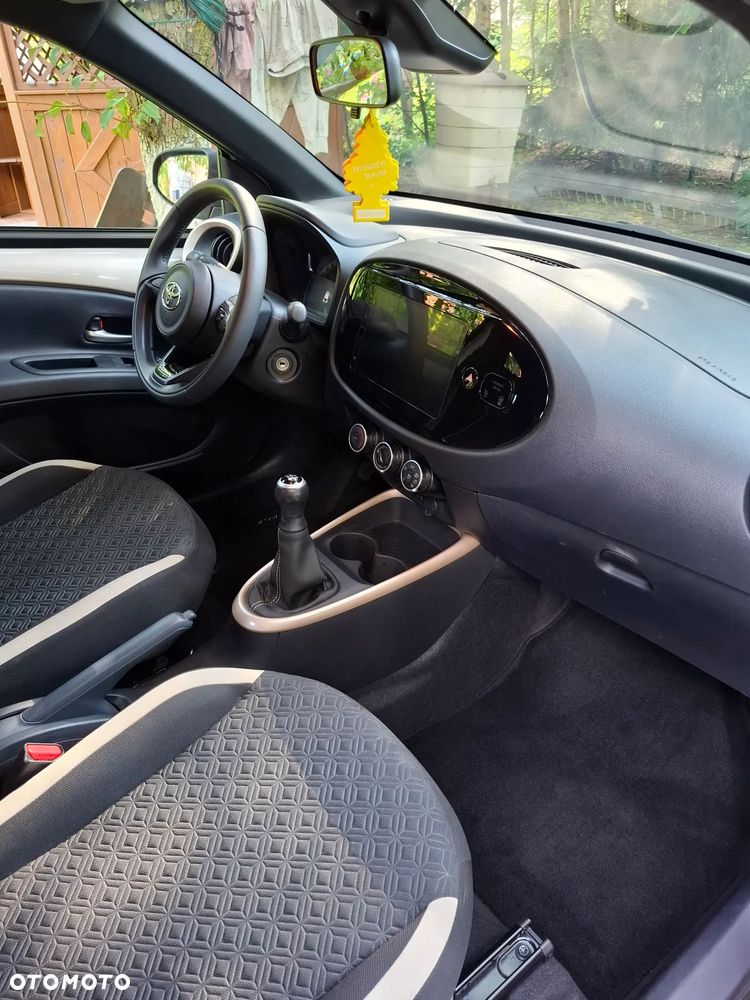 Toyota Aygo x - 15