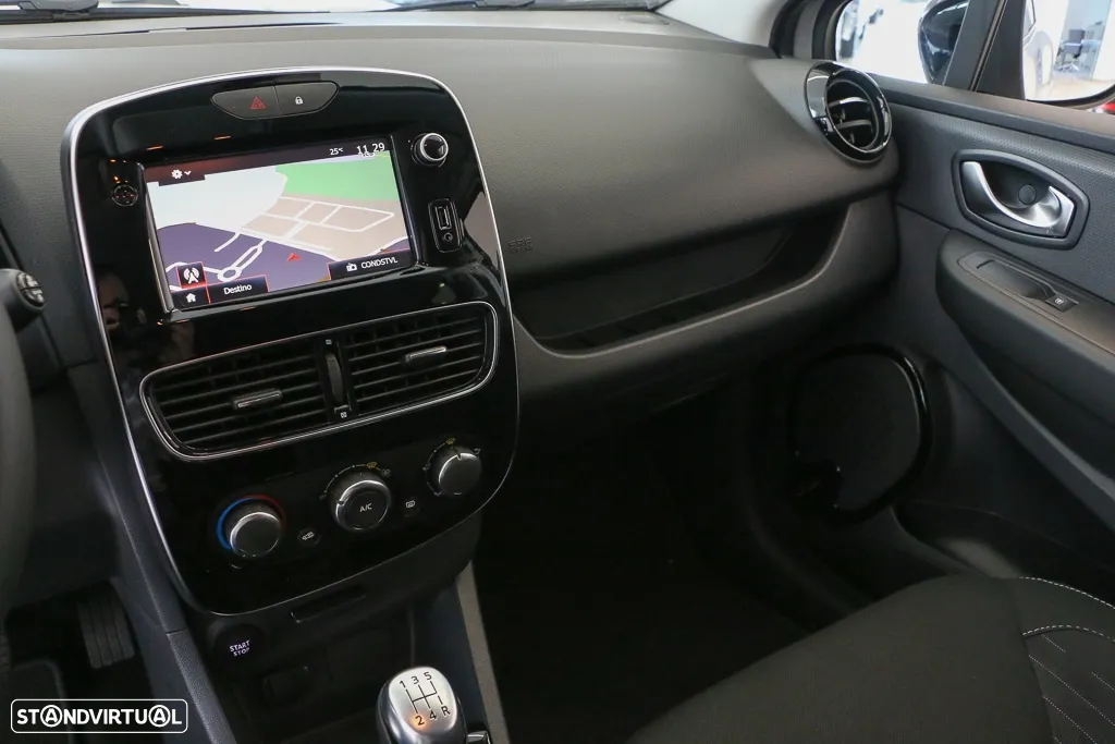 Renault Clio Sport Tourer 0.9 TCe Limited - 20