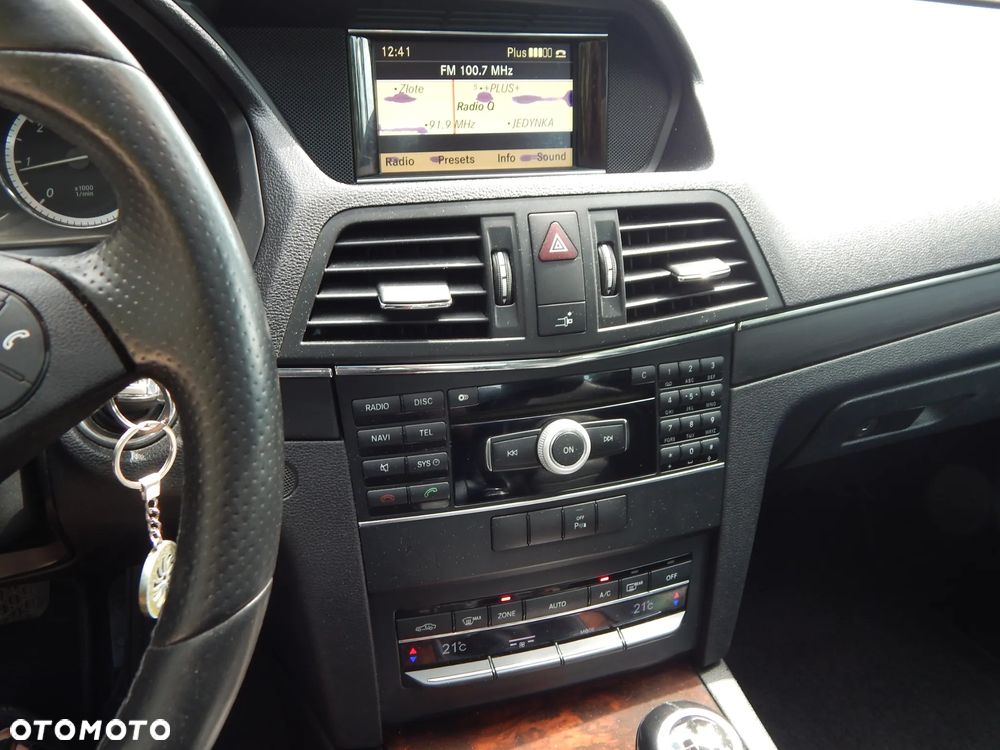 Mercedes-Benz Klasa E 220 CDI BlueEff - 15