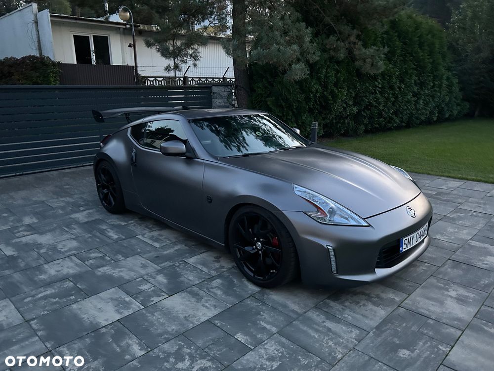 Nissan 370 Z - 2