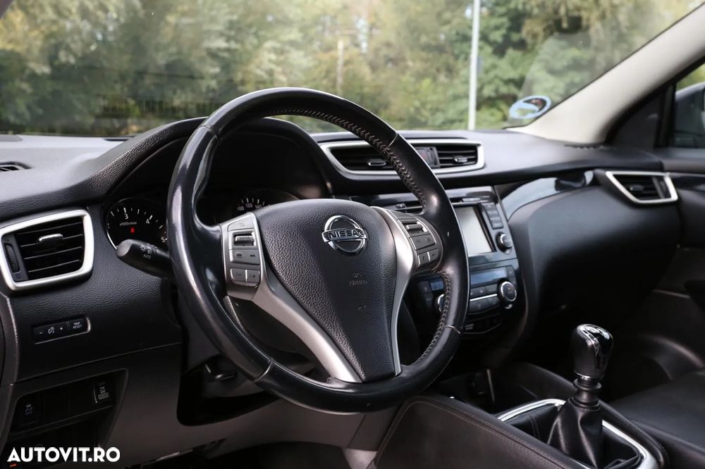 Nissan Qashqai 1.6 DCI Start/Stop 4X4-i Tekna - 31