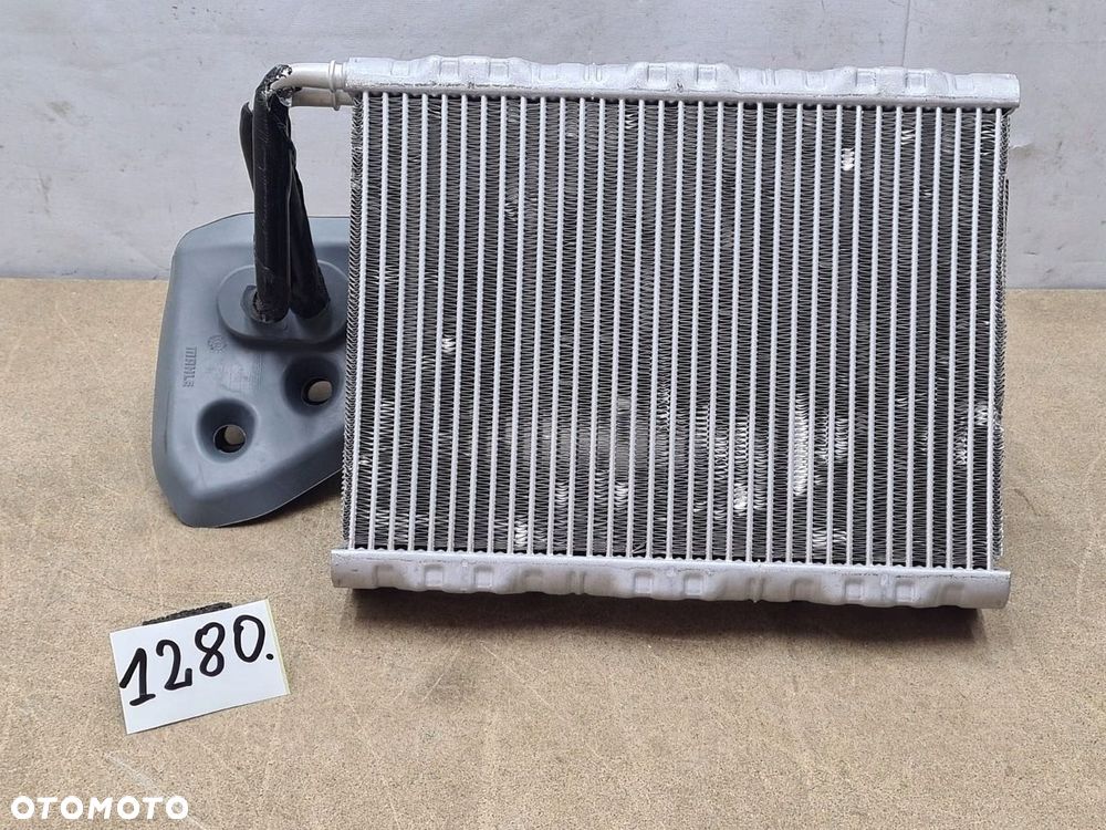 ZAWÓR ROZPRĘŻNY Z CHŁODNICZKĄ KLIMATYZACJI PAROWNIK KLIMATYZACJI BMW X5 G05 - 7