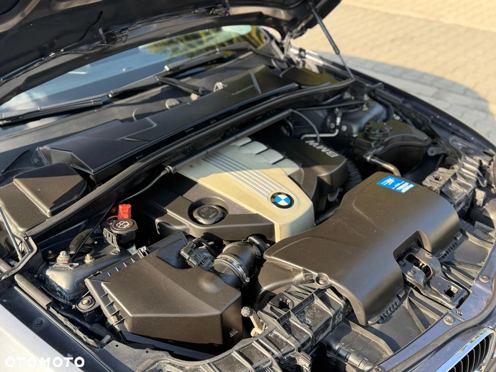 BMW Seria 1 123d DPF Edition Sport - 17