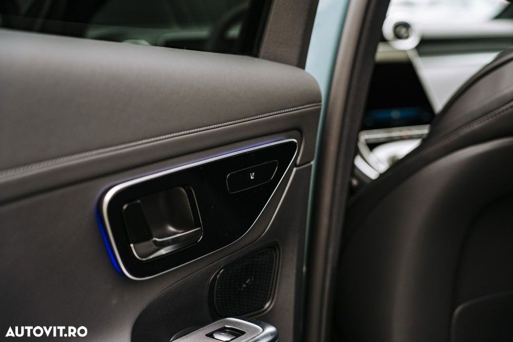 Mercedes-Benz GLC - 30