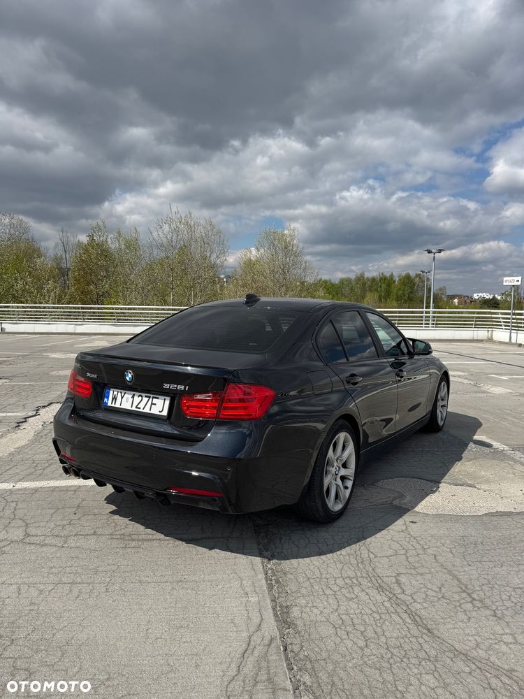 BMW Seria 3 328i xDrive - 3