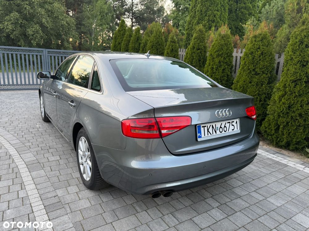 Audi A4 Limousine 2.0 TDI DPF Ambiente - 9