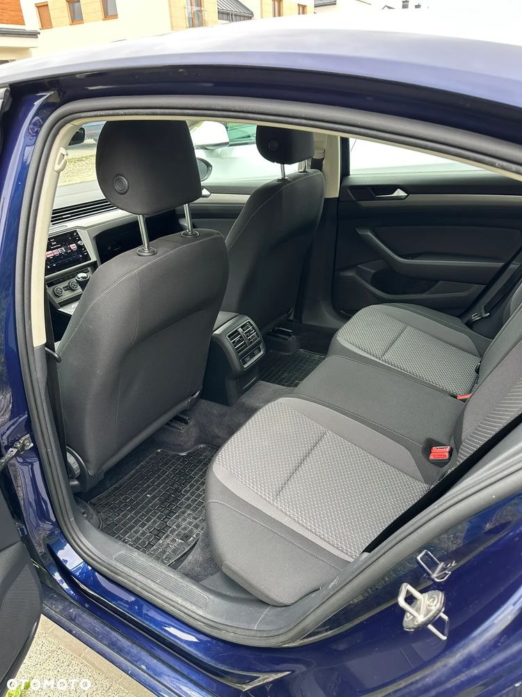 Volkswagen Passat 1.4 TSI BMT City - 16